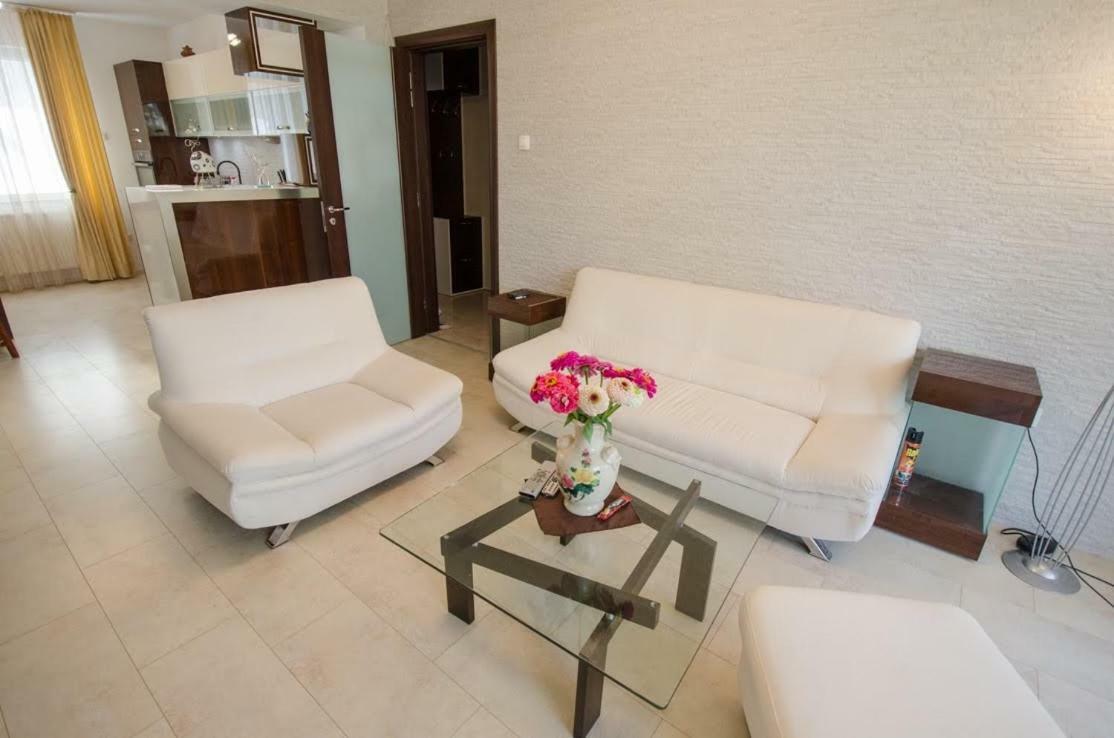 Apartment "Bella" Gabrovo Kültér fotó