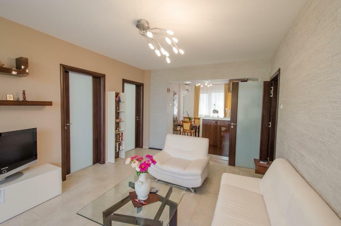 Apartment "Bella" Gabrovo Kültér fotó